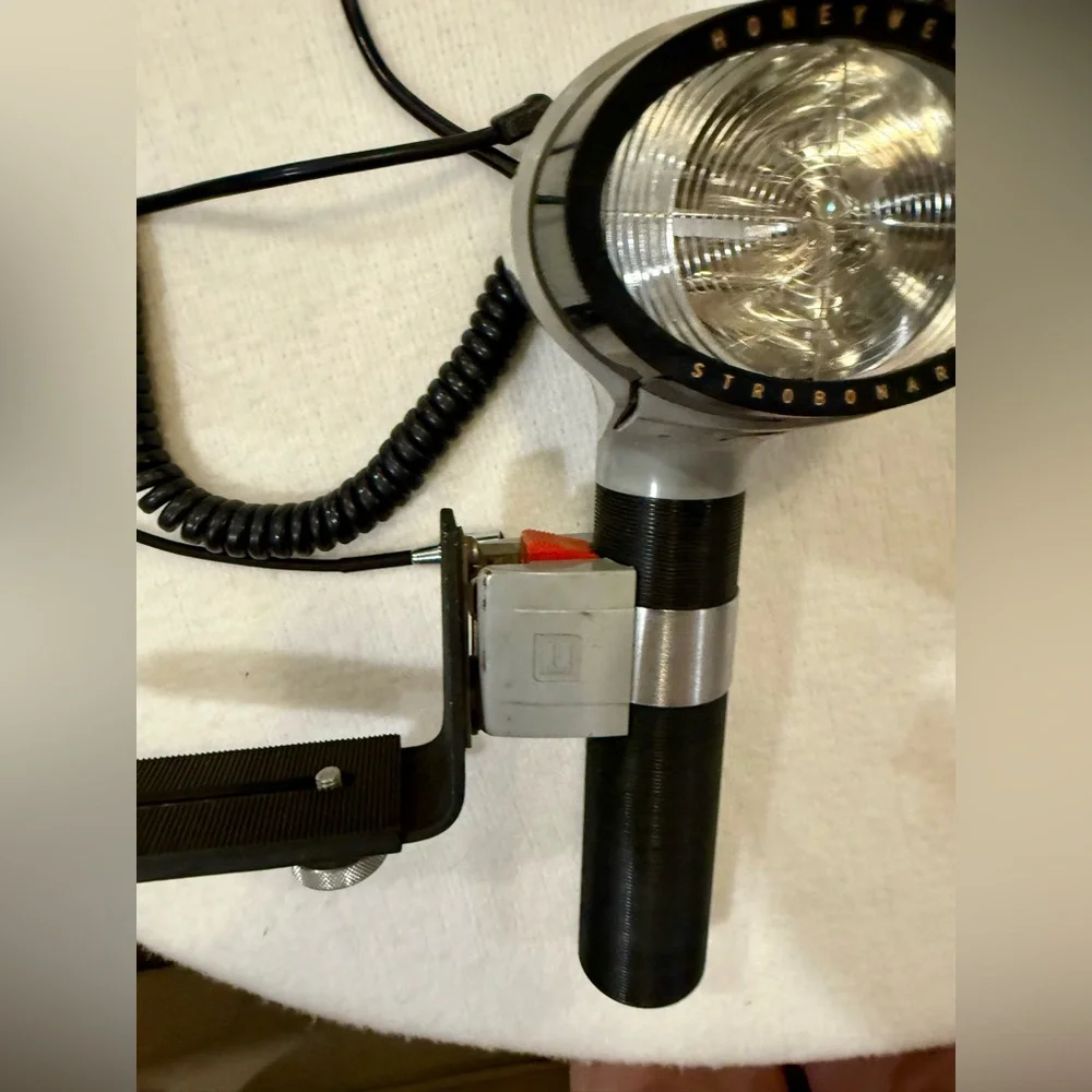 Honeywell Strobonar 660 and accessories seen in the photo.